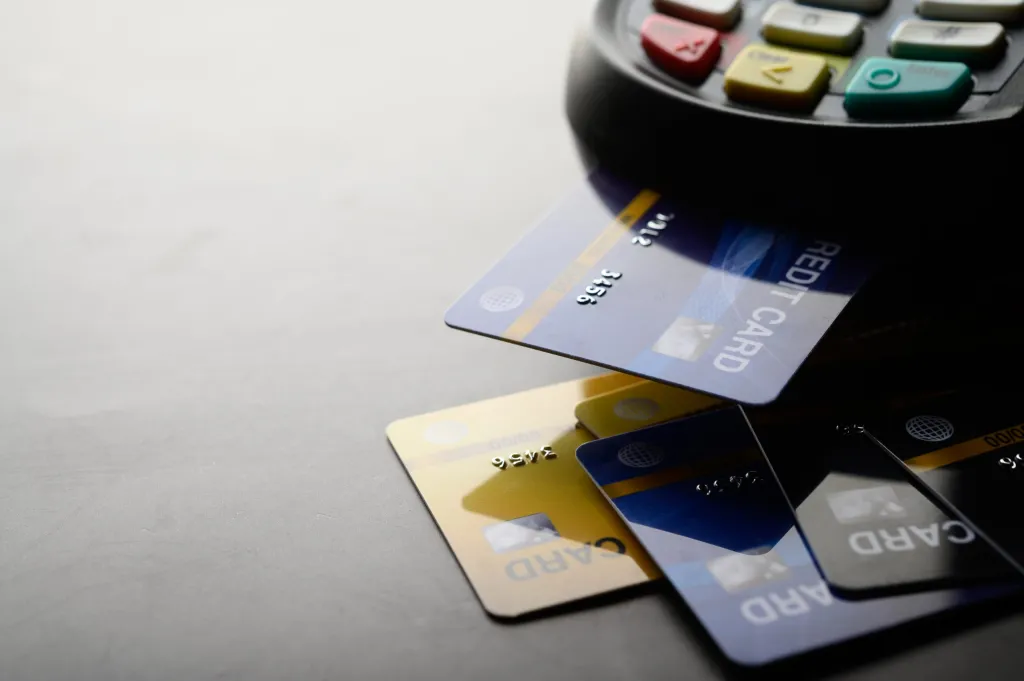 Sử dụng và thanh toán thẻ tín dụng hợp lý 